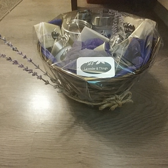 Xmas lavenderandthings basket - Picture 1 of 4